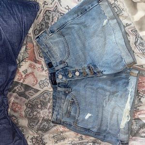 New Lucky brand boyfriend shorts! Size 2! 🤗